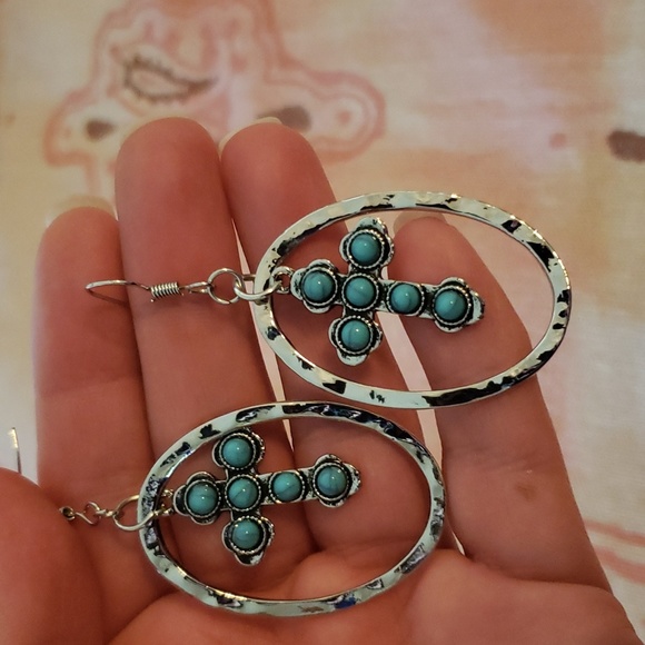 Cross Earrings Hoop Earrings - Picture 8 of 8